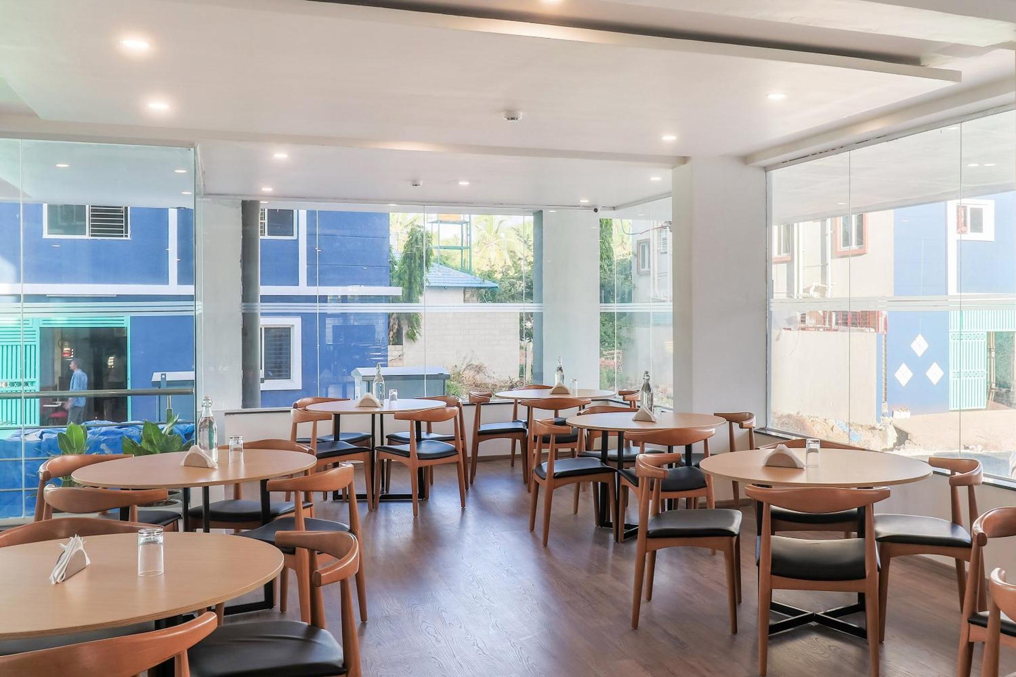 Super Townhouse Reva College University Yelahanka Экстерьер фото
